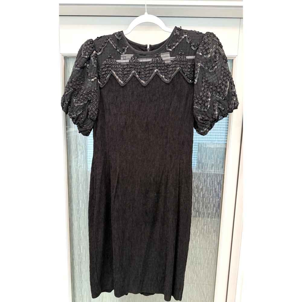 Vintage Leslie Fay Petite Black Cocktail dress w/ sequins, shoulder pads- Sz. 10